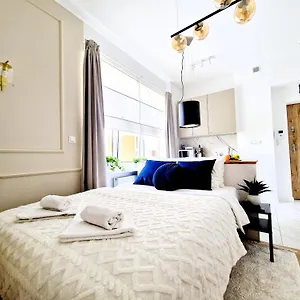J&w Grojecka Glam Flat Warszawa